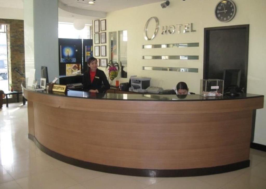 O Hotel Bacolod Exterior foto